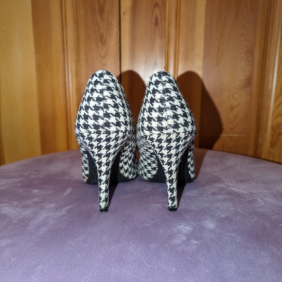 APT 9 Houndstooth pattern heels - Picture 3 of 4